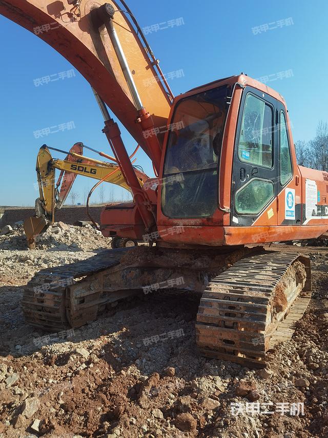 驾驶室整体（整机外观）