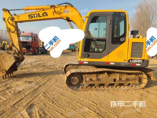 山东临工LG685挖掘机