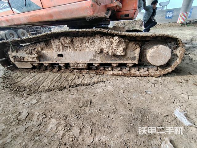 右侧行走马达盖板（行走机构）