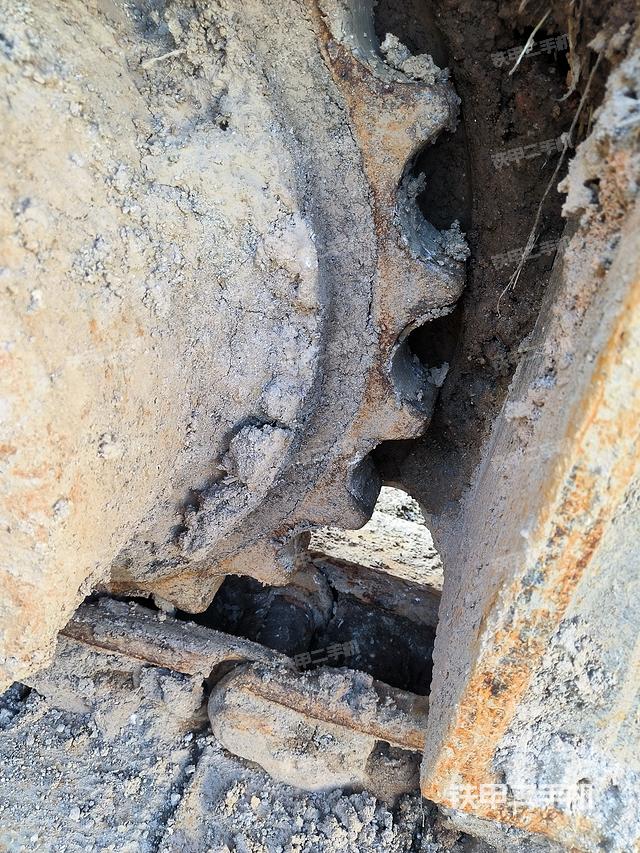 单侧履带整体（整机外观）