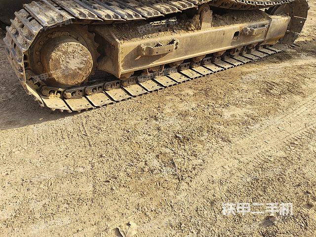 单侧履带整体（整机外观）