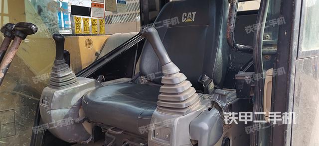 驾驶室整体（整机外观）