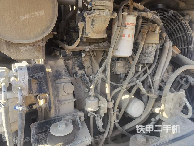 发动机整体俯视（整机外观）