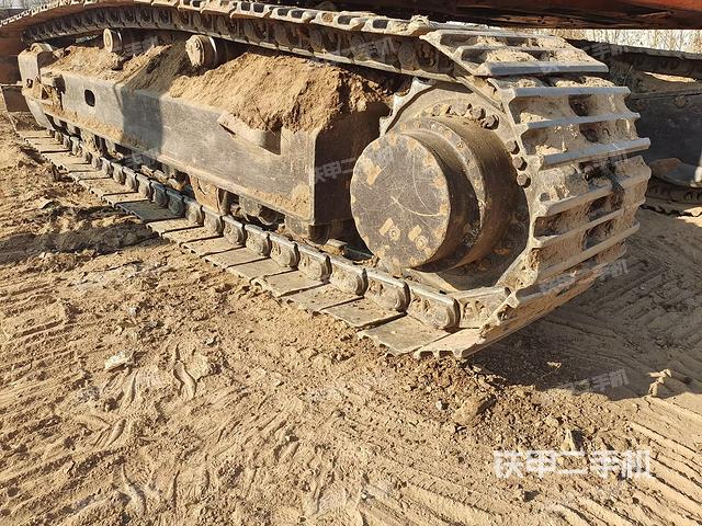 单侧履带整体（整机外观）