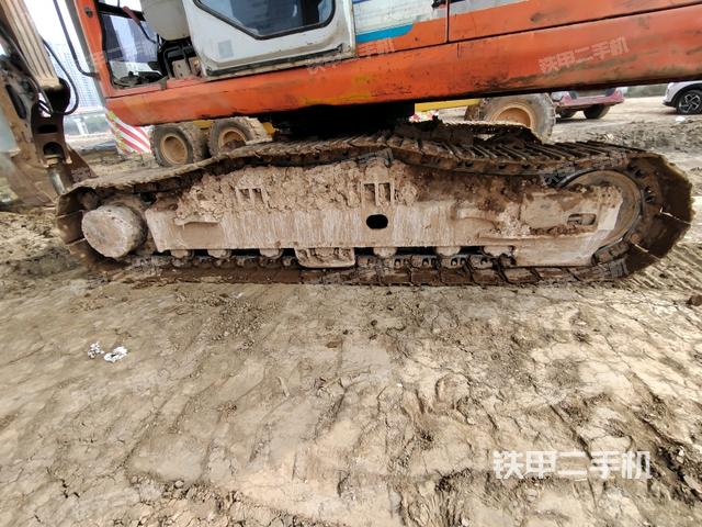 左侧履带整体 （行走机构）