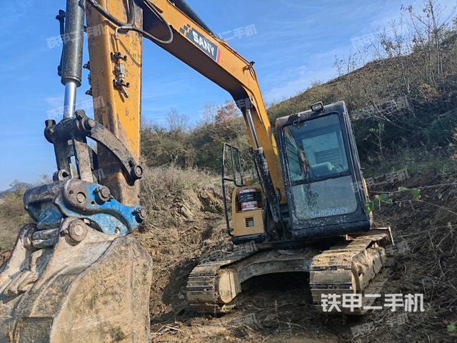 三一重工SY75C挖掘机