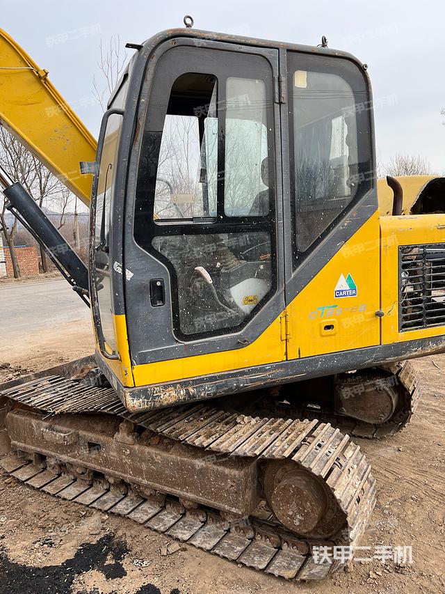 驾驶室整体（整机外观）