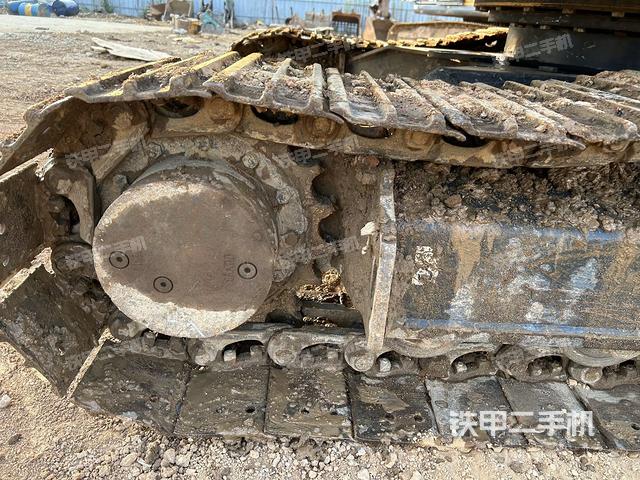 单侧履带整体（整机外观）