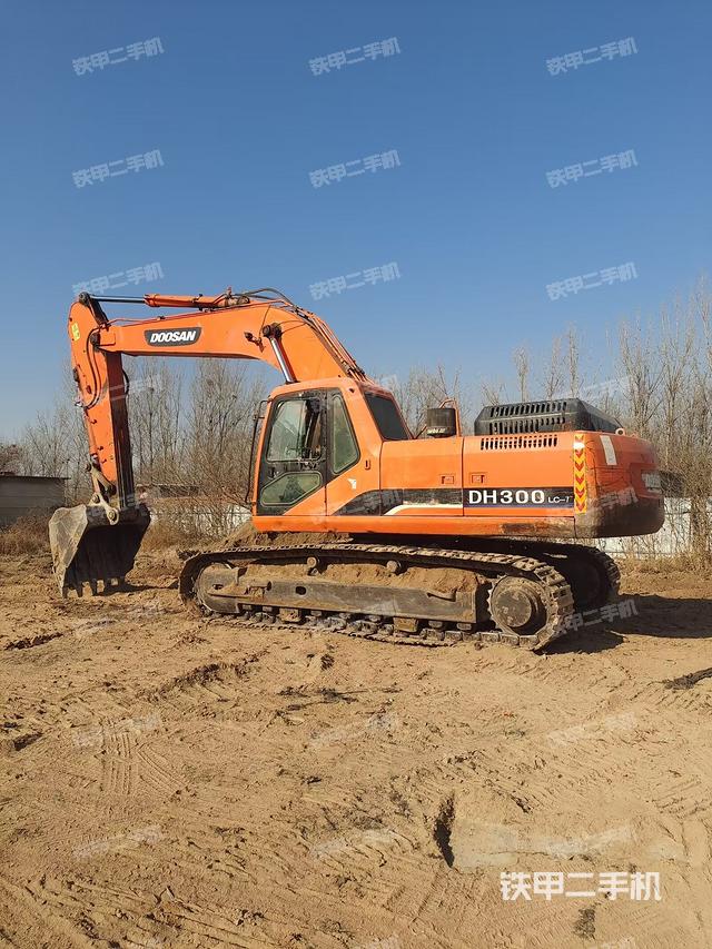 斗山DH300LC-7挖掘機