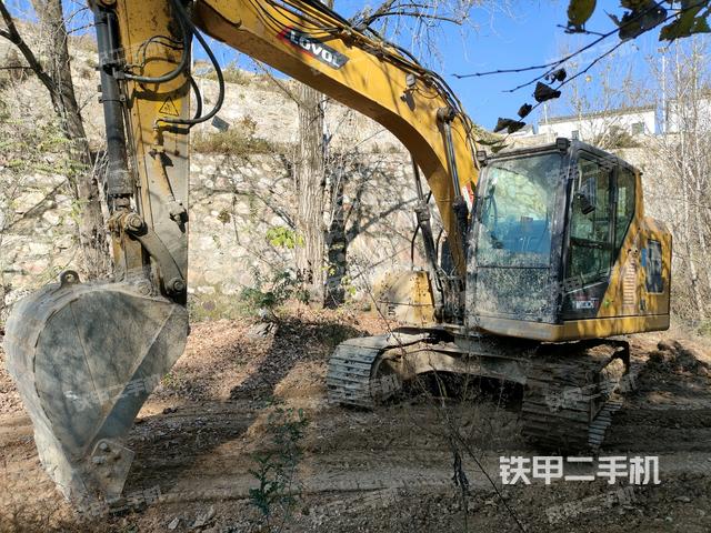 雷沃重工FR130E2-H挖掘机