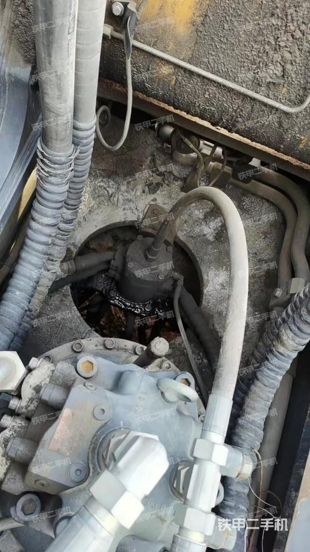 驾驶室整体（整机外观）