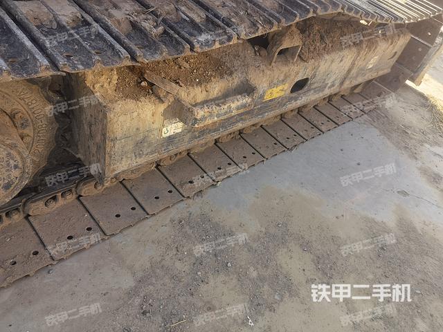 单侧履带整体（整机外观）