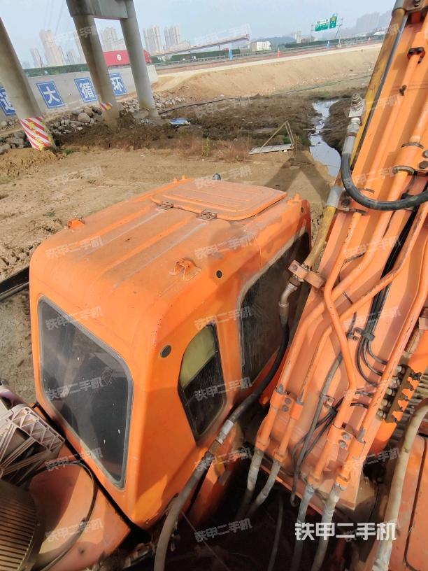 驾驶室顶部俯视（上车部件）