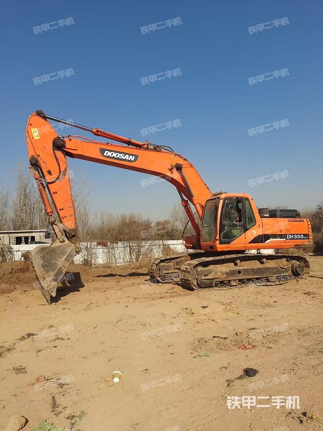 驾驶室整体（整机外观）