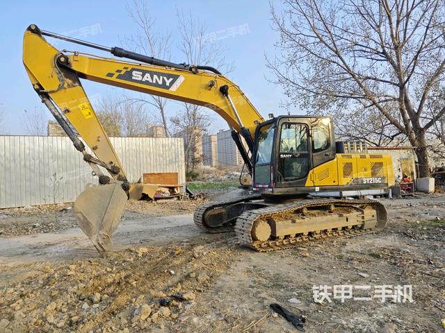 三一重工SY215C挖掘机