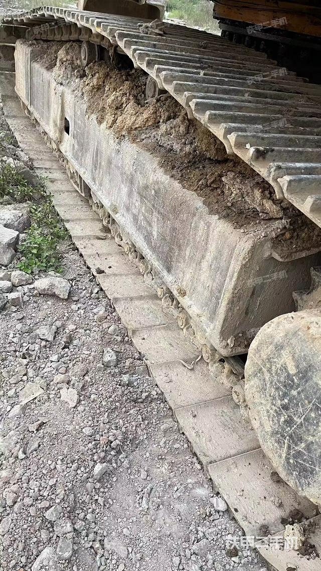 单侧履带整体（整机外观）