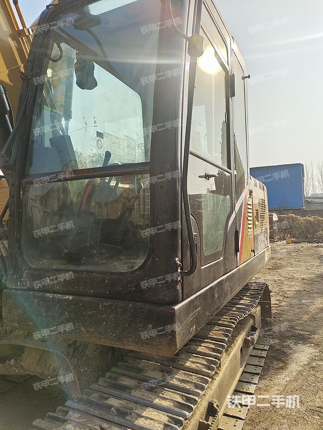 驾驶室整体（整机外观）