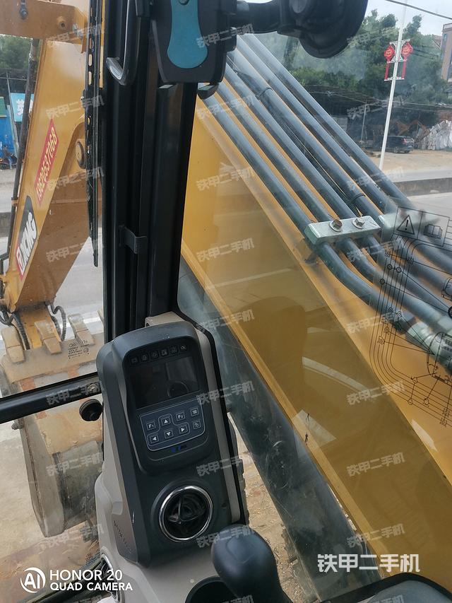 驾驶室顶部（整机外观）