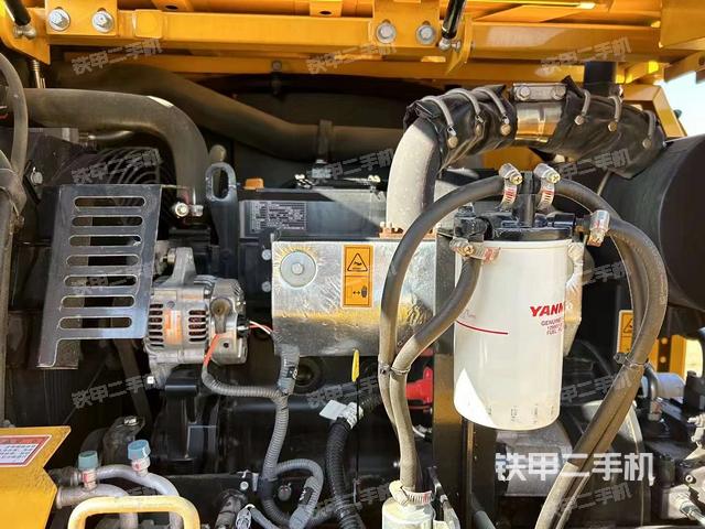 发动机整体俯视（整机外观）