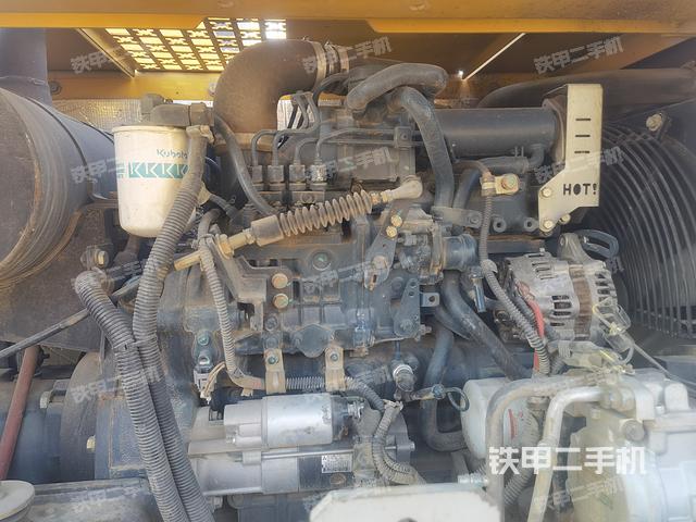 发动机整体俯视（整机外观）