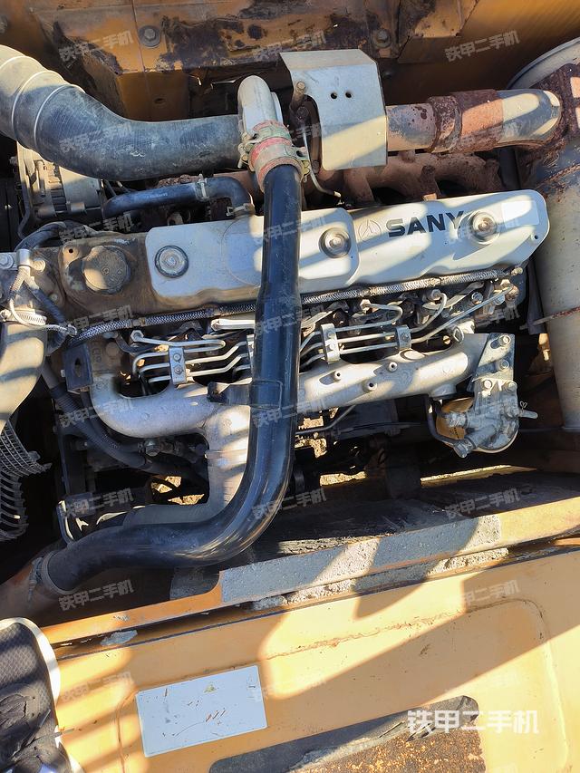 发动机整体俯视（整机外观）