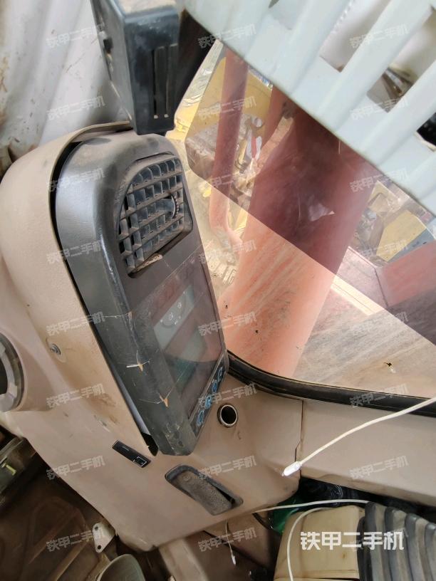 显示屏 （驾驶室部分）