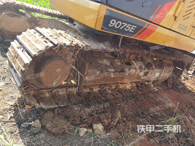 单侧履带整体（整机外观）