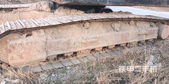 单侧履带整体（整机外观）