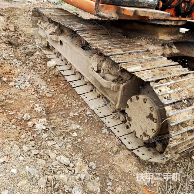 单侧履带整体（整机外观）