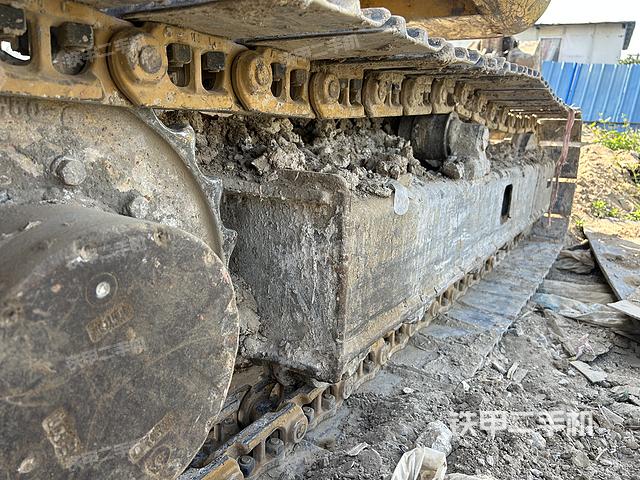 单侧履带整体（整机外观）