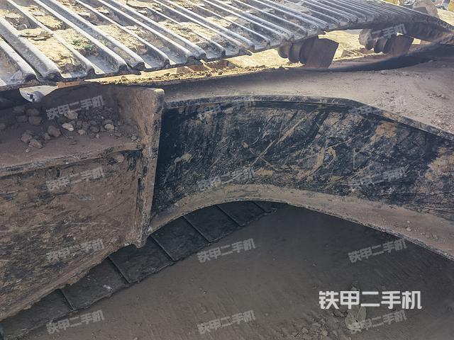 单侧履带整体（整机外观）