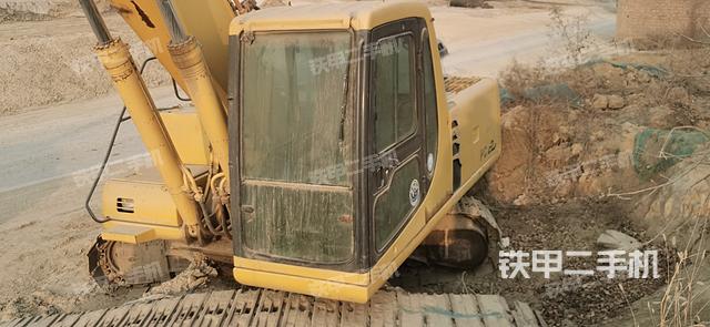 驾驶室整体（整机外观）