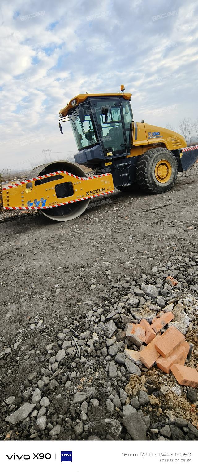 整机左侧（设备外观及核心部件）