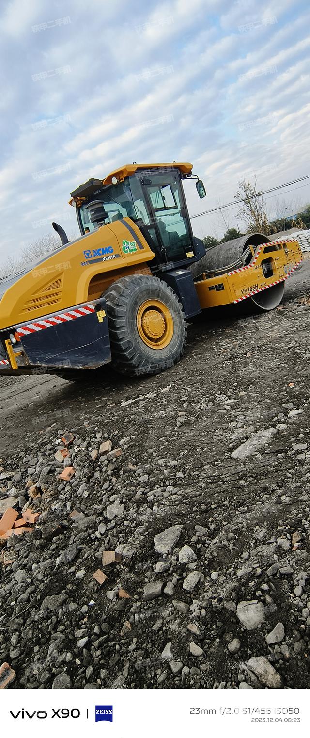 整机右侧（设备外观及核心部件）