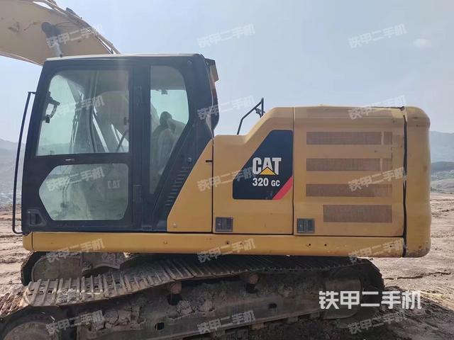 座椅左侧控制台/音响/含左手柄（驾驶室部分）