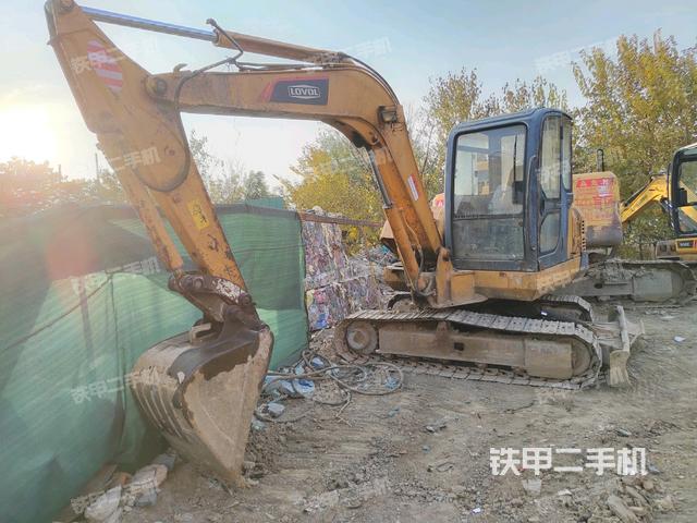 雷沃重工FR60-7挖掘机