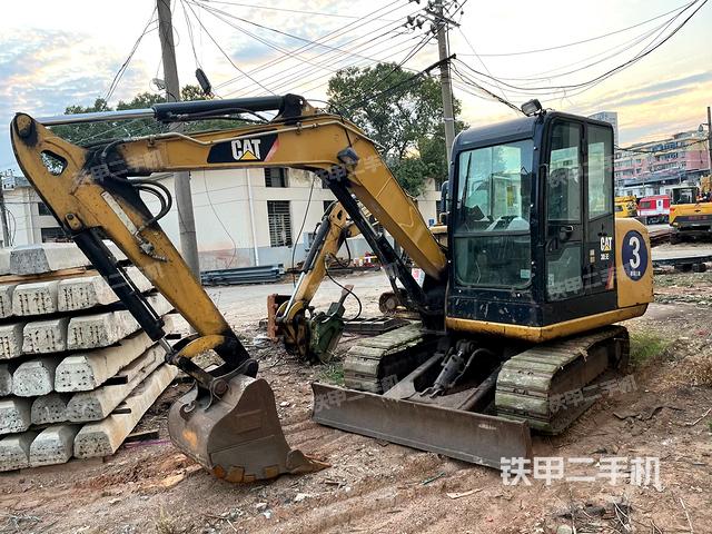 卡特彼勒306E2小型液压挖掘机
