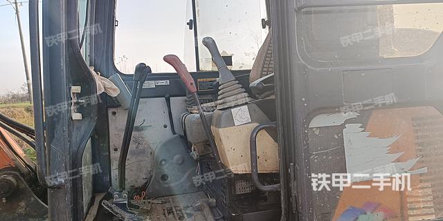 驾驶室整体（整机外观）