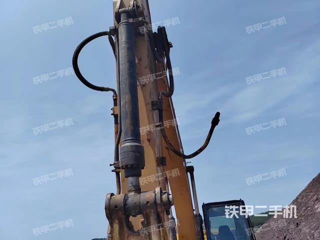 小臂整体左后（工作和回转装置）