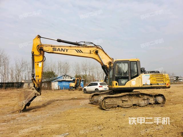 三一重工SY215C挖掘机