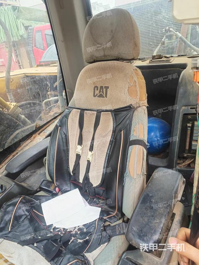 驾驶室整体（整机外观）