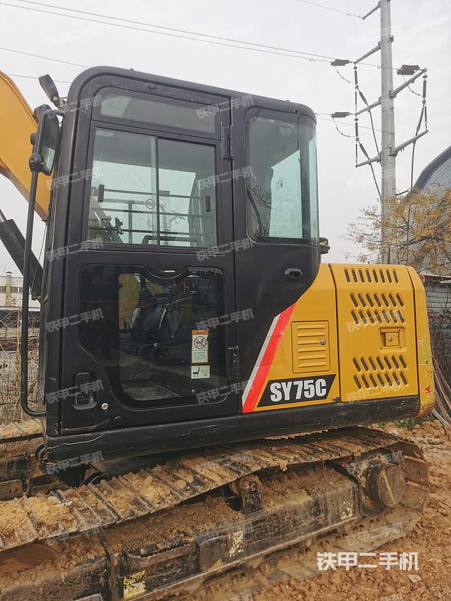 驾驶室整体（整机外观）