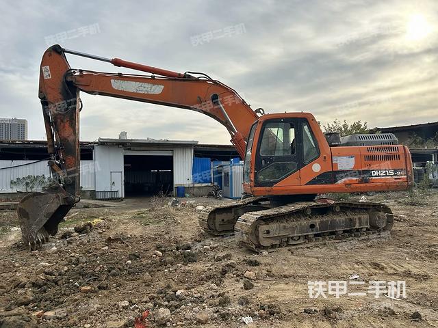 斗山DH215-9E挖掘机