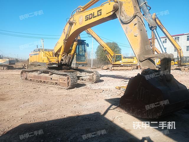 驾驶室整体（整机外观）