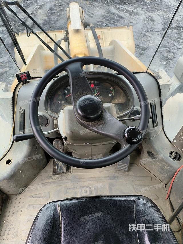 驾驶室操作台（整机外观及大件）