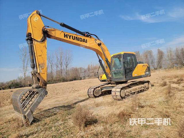 現(xiàn)代R215VS挖掘機(jī)