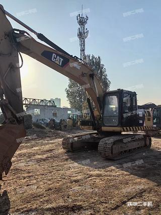 郑州市出售 卡特彼勒 320D2GC 挖掘机