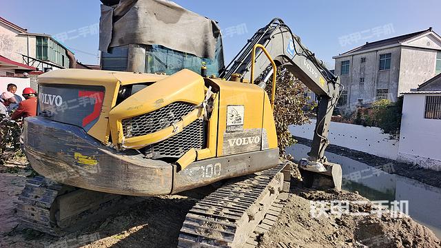 整机右后45°(整机外观) 整机右后45°(整机外观)