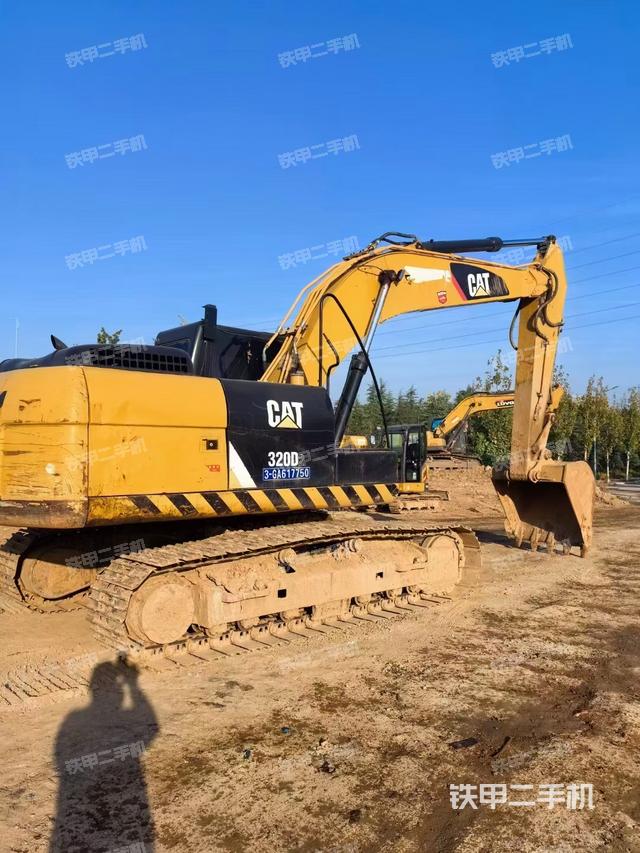 整机右后45°(整机外观) 整机右后45°(整机外观)