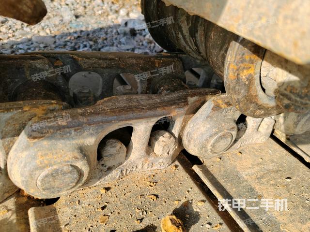 左侧行走马达盖板(行走机构) 左侧行走马达盖板(行走机构)